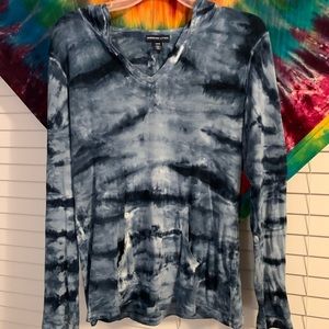 Tye dye hooded top